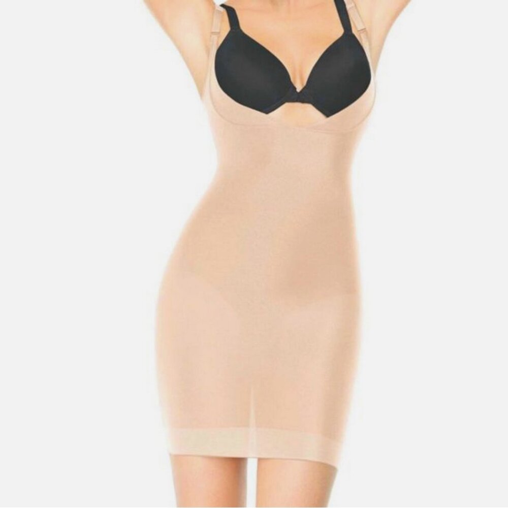 Assets Spanx Featherweight Firmers Open Bust Body Slip Dress Nude
